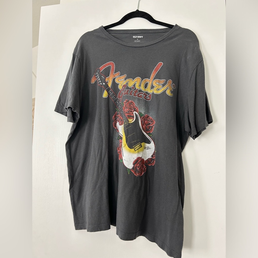 Fender tee